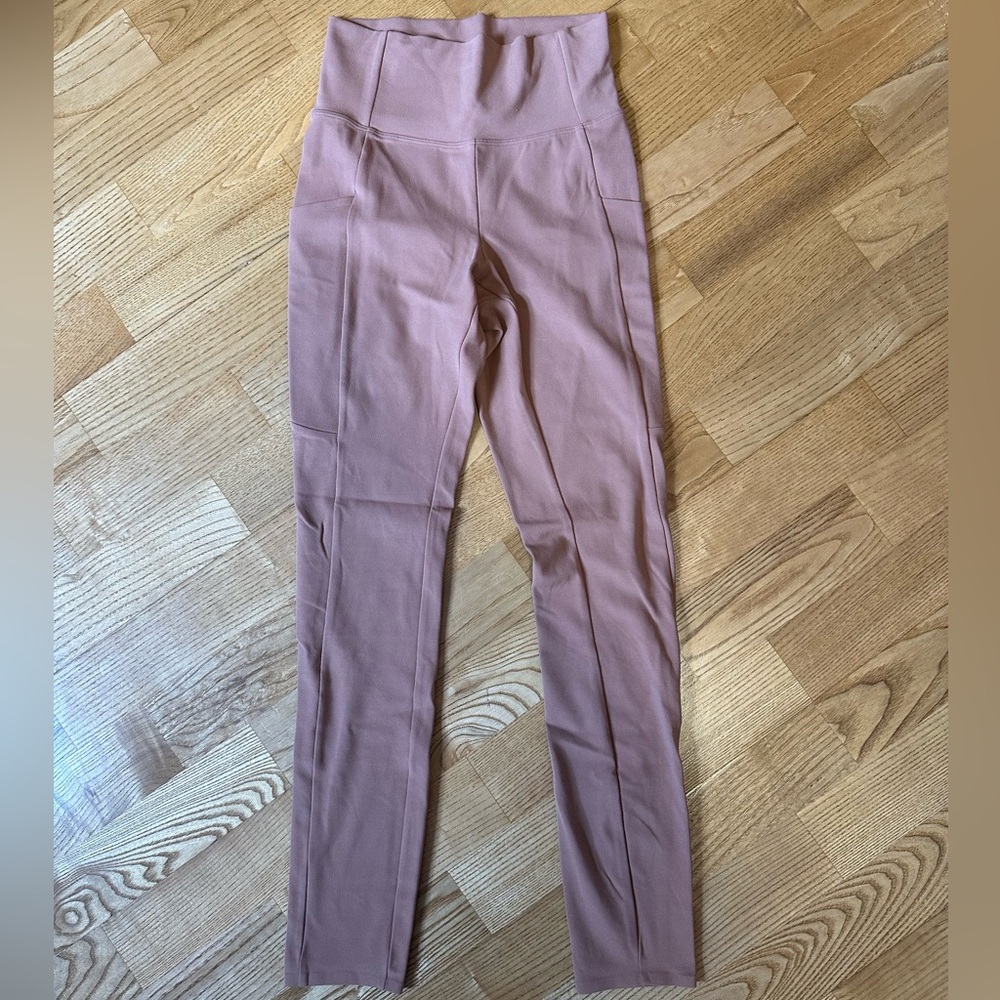 EUC REI Leggings